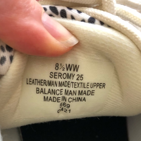 Easy Spirit Sneakers Size 8.5WW - Picture 4 of 6